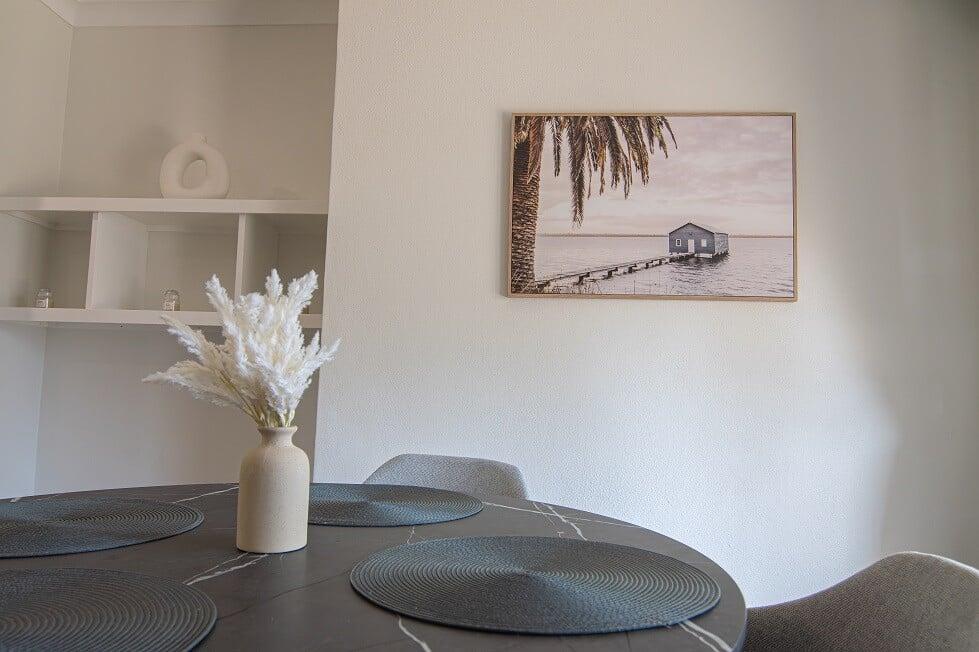 Manunda Residences Dining Area