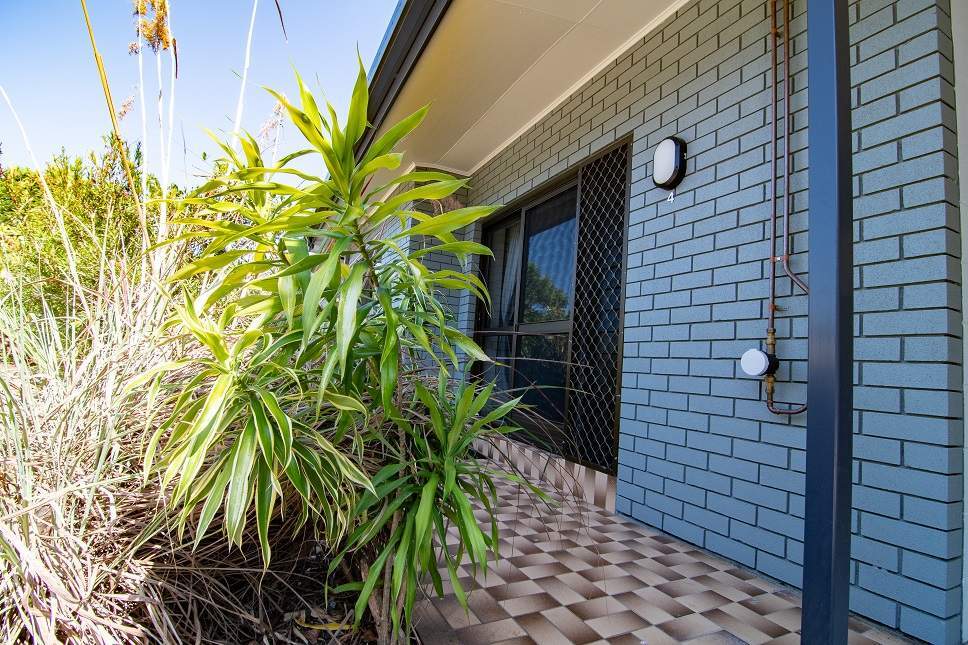 Manunda Residences Exterior Garden View